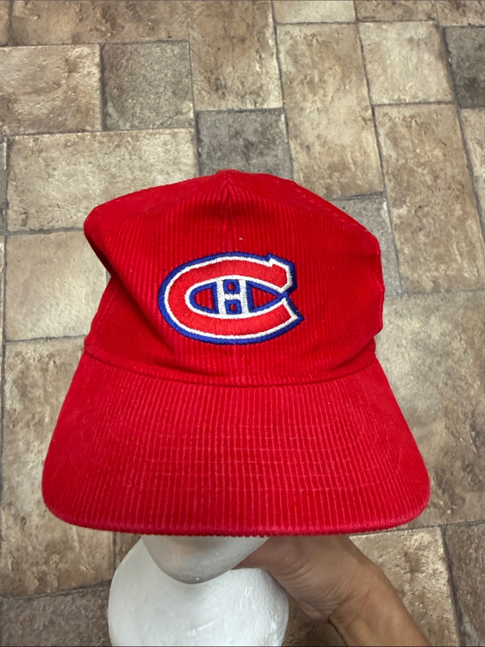 Vintage The Classic Canadiens Corduroy hat